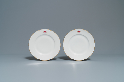 Cinq assiettes en porcelaine de Paris &agrave; d&eacute;cor de couronnes armori&eacute;es russes, Haviland Limoges pour Maison Toy &agrave; Paris, 19&egrave;me