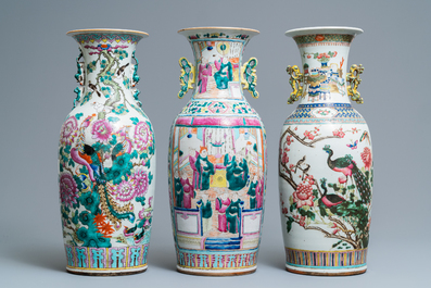 Trois vases en porcelaine de Chine famille rose, 19&egrave;me