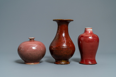 Three Chinese langyao and red flamb&eacute;-glazed vases, 19/20th C.