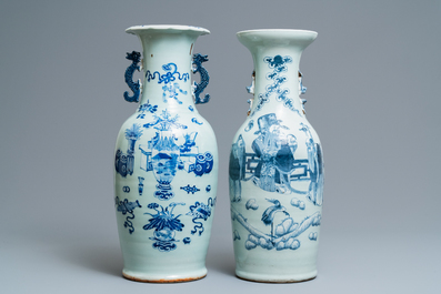 Quatre vases en porcelaine de Chine en bleu et blanc sur fond c&eacute;ladon, 19&egrave;me
