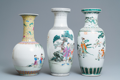 Cinq vases en porcelaine de Chine famille rose et verte, R&eacute;publique