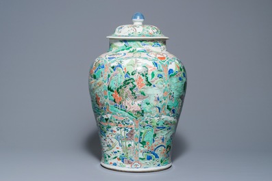 Un grand vase couvert en porcelaine de Chine famille verte &agrave; d&eacute;cor de paysages fluviales, Kangxi