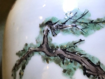 Un vase en porcelaine de Chine famille verte &agrave; d&eacute;cor de Zhong Kui, Kangxi