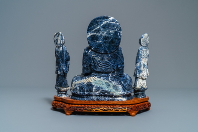 Deux groupes en lapis lazuli sculpt&eacute;, Chine, 20&egrave;me