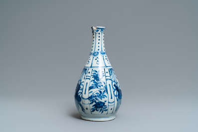 A Chinese blue and white kraak porcelain charger, a vase, a crow cup and a small plate, Wanli