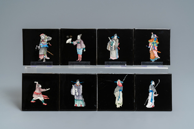 106 polychrome Delftse tegels met decor van Chinezen op zwarte fondkleur, Makkum, 1985