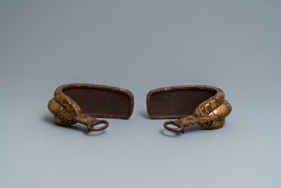 A Japanese gilt-lacquered 'kura' saddle with matching 'abumi' stirrups, Muromachi, 16th C.