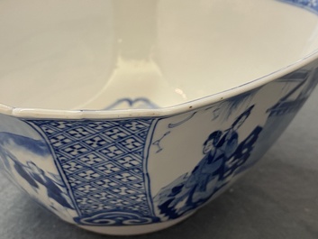 Een Chinese blauw-witte vierkante kom, Xuande merk, Kangxi