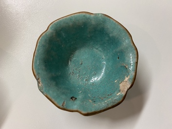 Seven Chinese monochrome green and turquoise porcelain wares, 19/20th C.