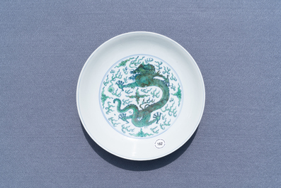 A Chinese famille verte 'dragon' dish, Yongzheng mark, 19/20th C.
