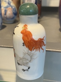 Cinq tabati&egrave;res en porcelaine de Chine en bleu et blanc, rouge de fer et rouge de cuivre, 19&egrave;me