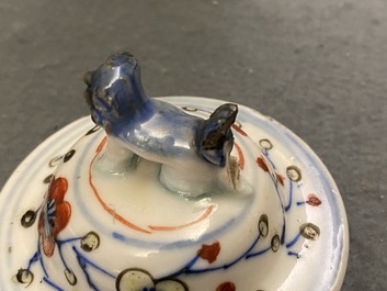 Six pi&egrave;ces en porcelaine de Chine, 19/20&egrave;me