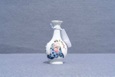 A Chinese famille rose miniature 'Wu Shuang Pu' vase, 19th C.