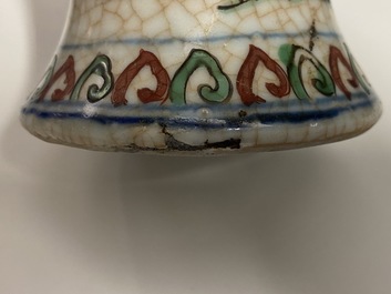 Un vase de forme meiping en porcelaine de Chine wucai &agrave; d&eacute;cor 'Les trois amis de l'hiver', Wanli