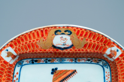 A Chinese Imari-style tray after Cornelis Pronk: 'Dames au parasol', Qianlong