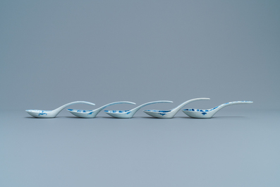 Five Chinese blue and white 'landscape' spoons, 19th C.