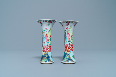 A pair of Chinese famille rose 'tobacco leaf' vases and six 'pseudo tobacco leaf' plates, Qianlong