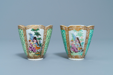 A pair of Chinese quadrilobed Meissen-style AR-marked cups and saucers, Tongzhi