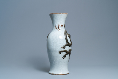 A Chinese Nanking crackle-glazed dragon vase, 19th C.