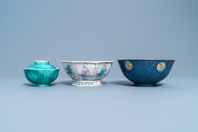 A varied collection of Chinese famille rose and monochrome wares, 19/20th C.