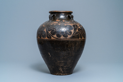 A large Chinese Cizhou vase with engraved floral design, Yuan/Ming