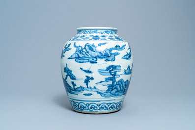 Un vase en porcelaine de Chine en bleu et blanc &agrave; d&eacute;cor de bateaux dans un paysage montagneux, Ming