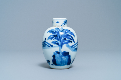 A Chinese blue and white covered tea caddy, Kangxi