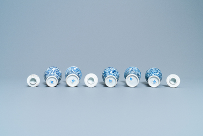 A Chinese blue and white five-piece garniture, Vung Tau Cargo, Kangxi