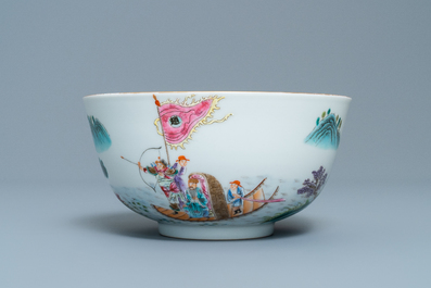 Un bol en porcelaine de Chine famille rose, marque de Qianlong, 20&egrave;me