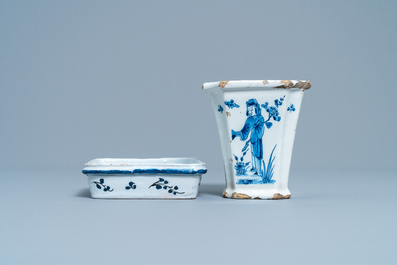 A Dutch Delft blue and white chinoiserie flower vase on stand, 18th C.