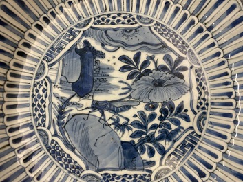 Two Chinese blue and white kraak porcelain dishes with deer and a grasshopper, Wanli