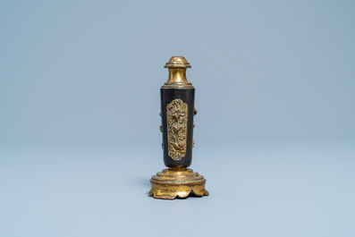 Un porte-encens en bronze laqu&eacute; et dor&eacute;, Ming