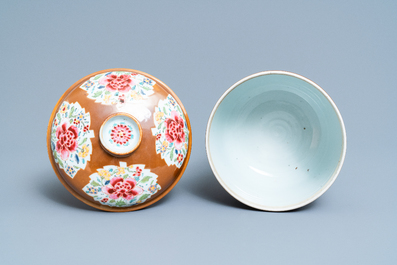 Four Chinese famille rose capucin brown-ground bowls, Qianlong