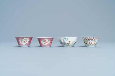 Quatre tasses et deux soucoupes en porcelaine de Chine famille rose, Yongzheng/Qianlong