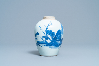 Un pot en porcelaine de Chine en bleu et blanc &agrave; d&eacute;cor d'un paysage, &eacute;poque Transition