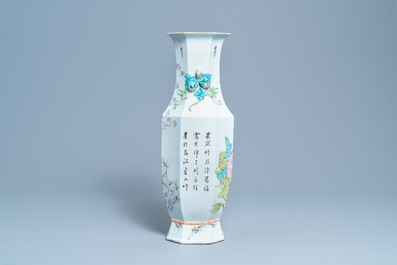 Un vase de forme octagonal en porcelaine de Chine qianjiang cai, 19/20&egrave;me