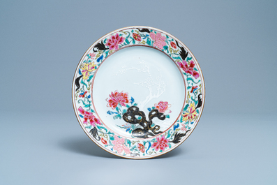 Dertien Chinese famille rose borden met bianco-sopra-bianco decor, Qianlong