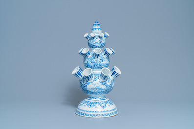A large Dutch Delft blue and white tulip vase, 19th C.