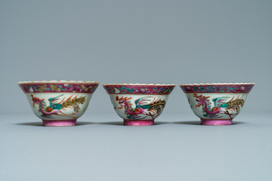 Dix bols et deux soucoupes en porcelaine de Chine famille rose pour le march&eacute; Straits ou Peranakan, 19&egrave;me