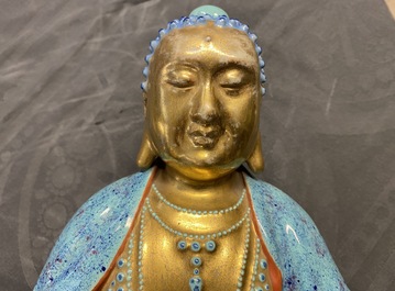 Drie polychrome en vergulde figuren van Bodhisattva, Qianlong/Jiaqing