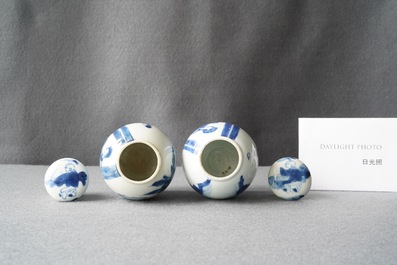 A pair of Chinese blue and white covered tea caddies, Kangxi