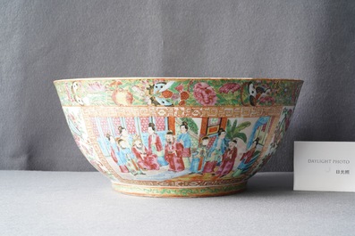 A Chinese Canton famille rose bowl, 19th C.