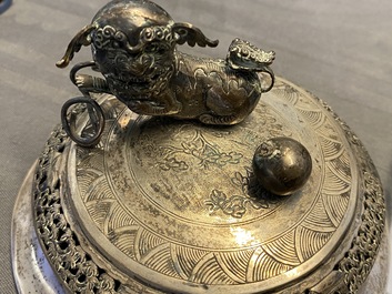 A Chinese silver censer and cover, 19/20th C.