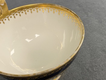 Une tasse et soucoupe en porcelaine de S&egrave;vres armori&eacute;e pour von Linsingen, France, 1&egrave;re moiti&eacute; du 19&egrave;me