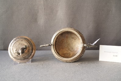 A Chinese silver censer and cover, 19/20th C.