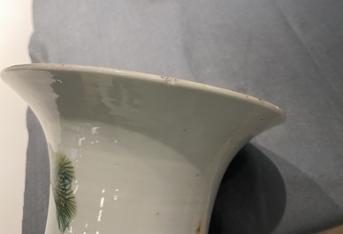 Une paire de vases en porcelaine de Chine qianjiang cai, 19/20&egrave;me