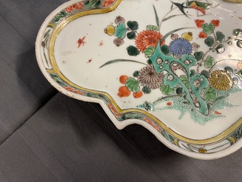 A rare Chinese famille verte tray on four feet, Kangxi