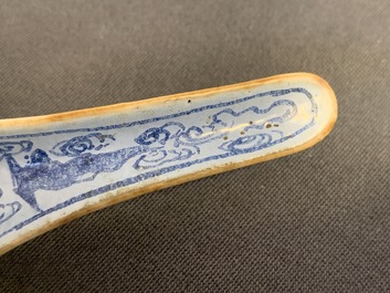 Five Chinese polychrome spoons, 19/20th C.