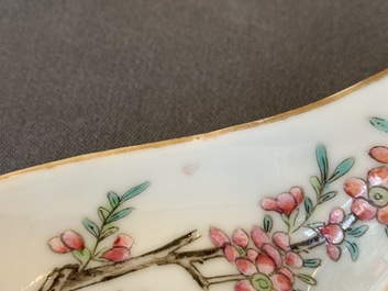 Trois cuill&egrave;res en porcelaine de Chine famille rose, 19/20&egrave;me