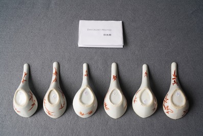 Six cuill&egrave;res en porcelaine de Chine, 19/20&egrave;me